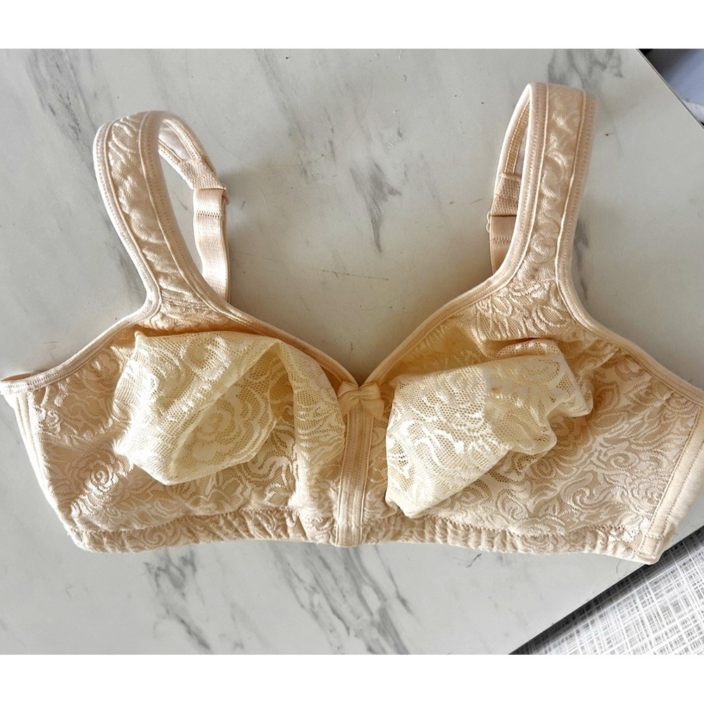 Breezies Complete Coverage Bra Lace No Underwire 38 DDD Cream Nude CCC